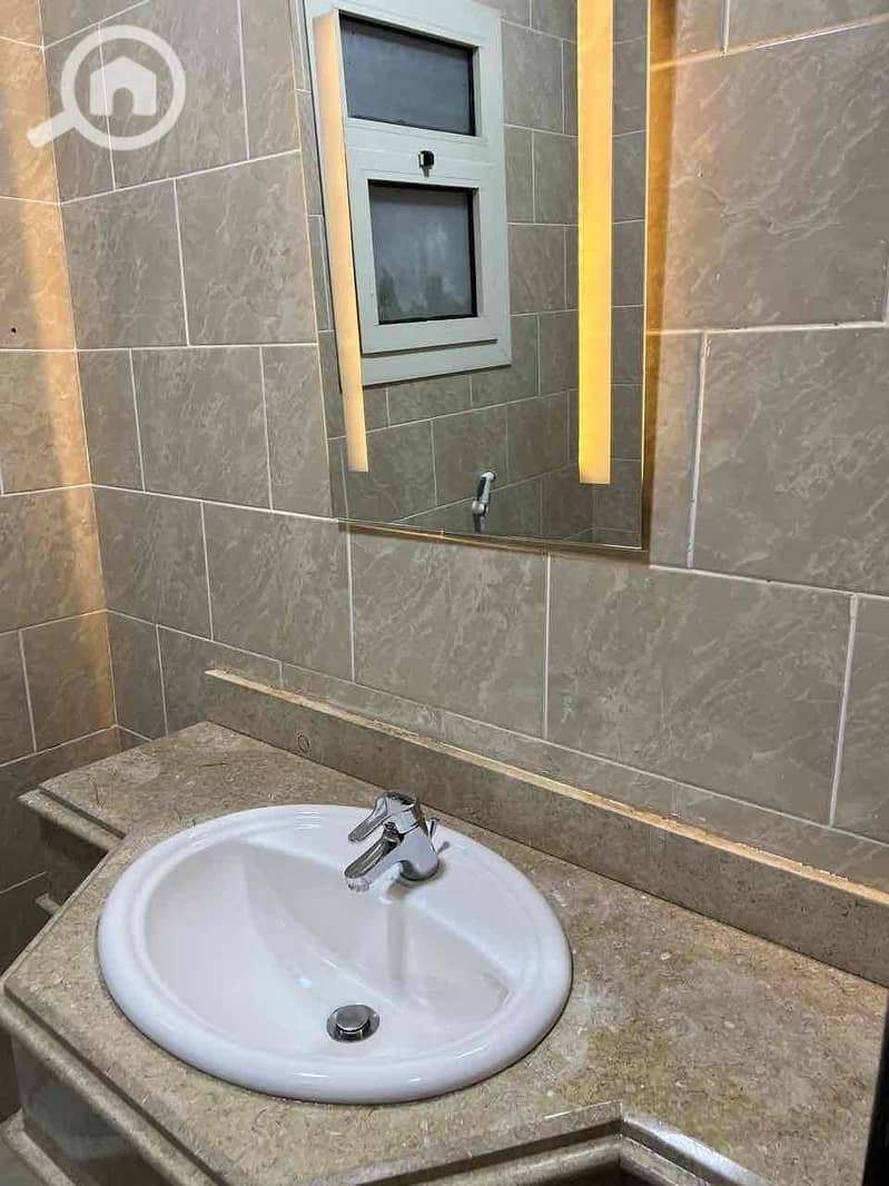 5 4bcbf610-d62e-4267-8235-563f3325ce56. jpg