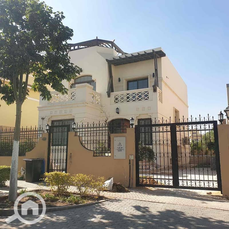 4 a8c40f17-bca1-47cd-849c-9705e5db13c3. jpg