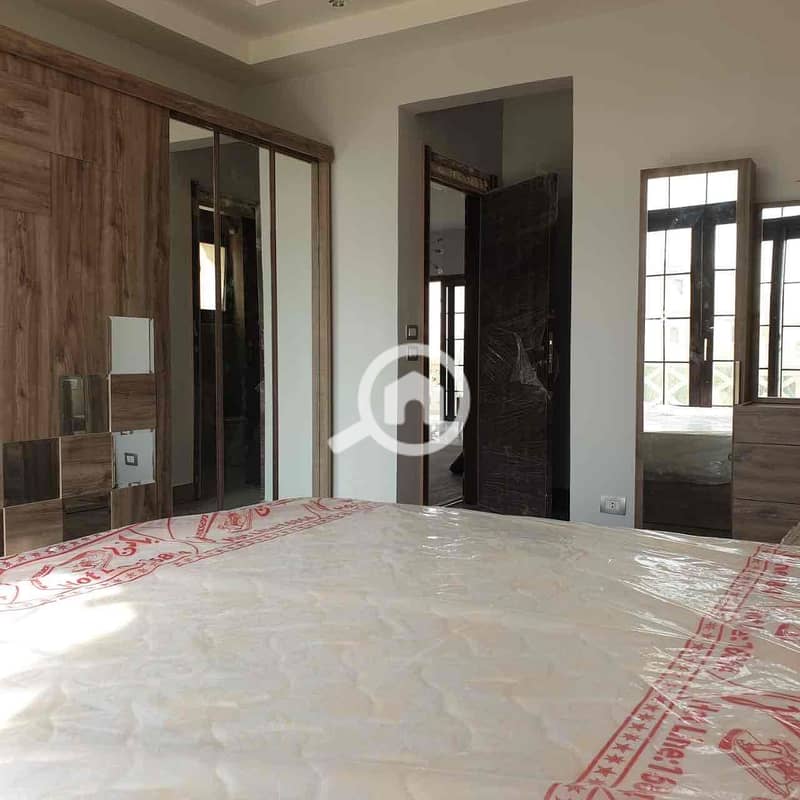 11 65b8f4ff-0e02-4ee5-9a74-e877f3dc46b5. jpg