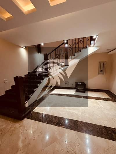 5 Bedroom Duplex for Rent in Sheikh Zayed, Giza - WhatsApp Image 2026-01-06 at 7.39. 13 PM. jpeg