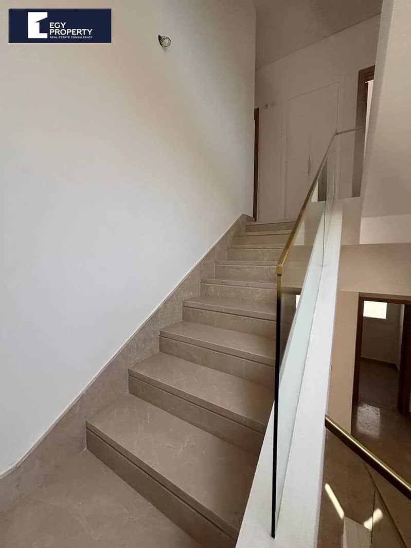 6 _files_2f6d06f9-f8df-43bb-8e23-8476a524539f. jpg