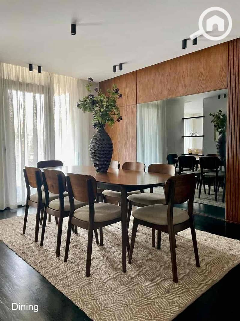 5 6d7ece84-7e04-4517-b927-20edfec3b376. jpg