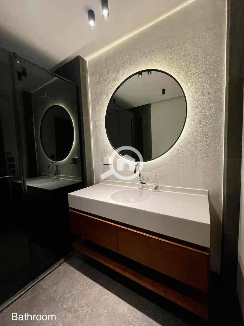 14 869f66e2-b279-4f3e-a349-eac578000e76. jpg