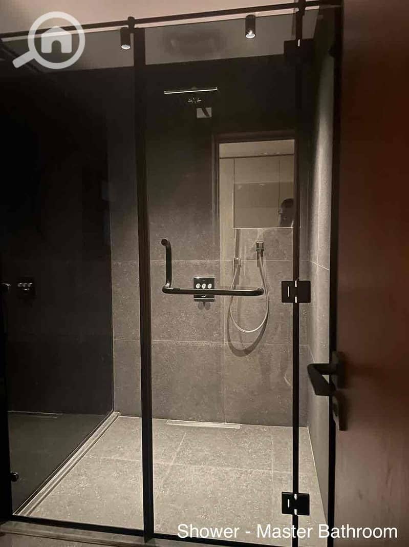 16 07b241a1-cb6a-4449-8733-20b8eea69c00. jpg