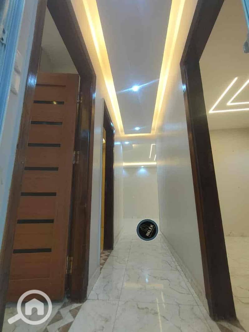 9 b6e0c931-d010-43f5-8a47-6fd91f3f0843. jpg