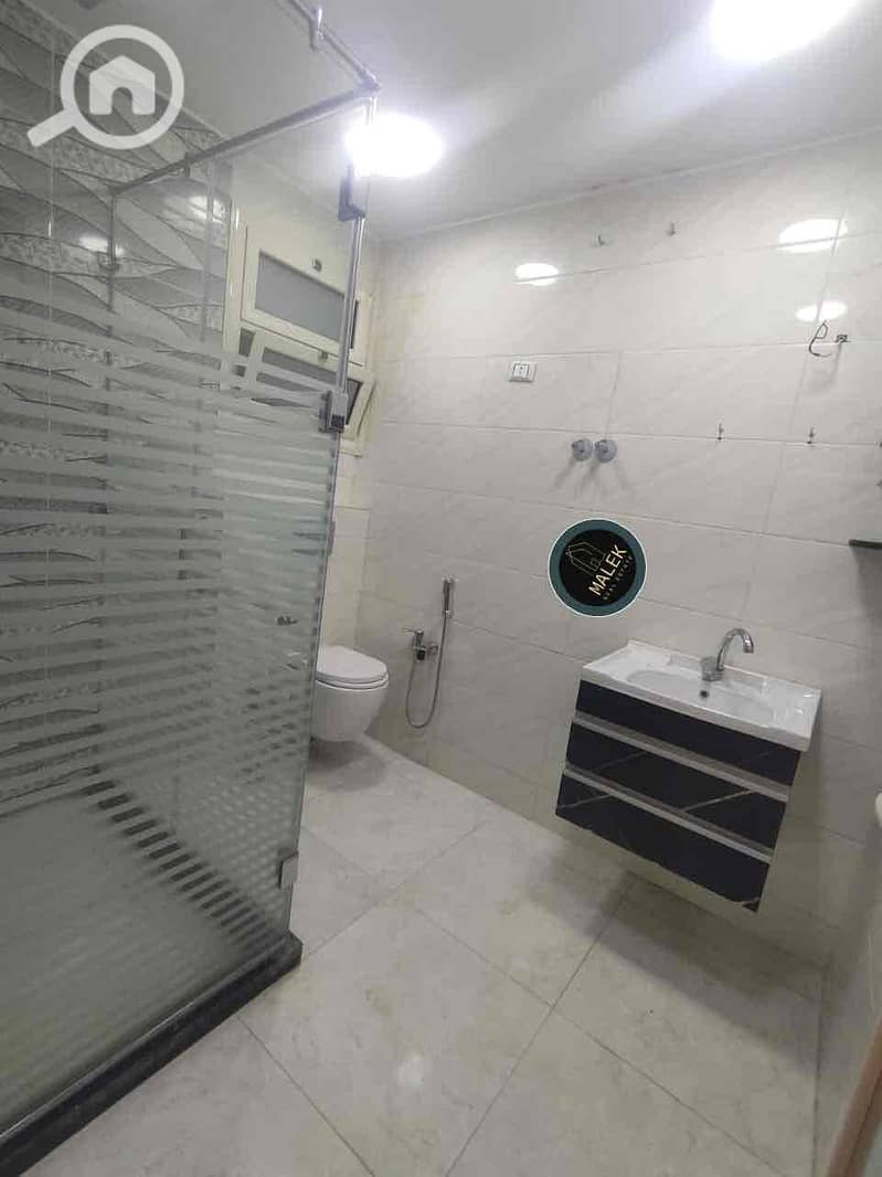 3 46aefd51-5ecf-4e07-ab35-7553cac94325. jpg