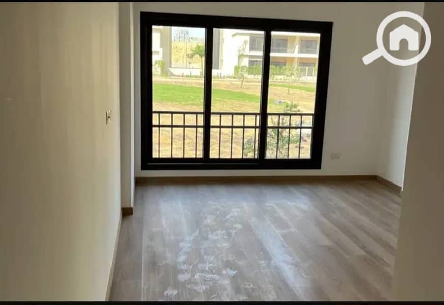 2 fe7b97a5-add6-4d97-9352-cdd6335f1f13. jpeg