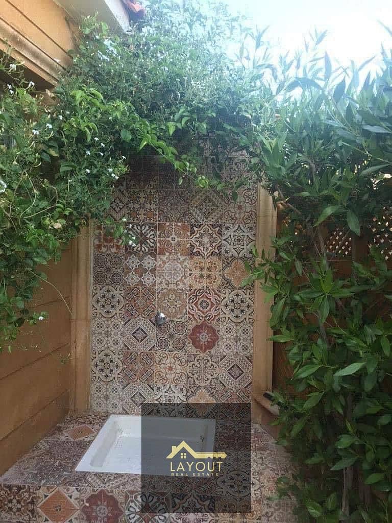 15 d4e40e2c-2661-4cef-8d58-fc847f28ca4e. jpg