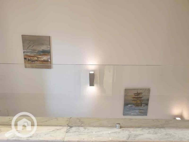 5 2fa8e388-5d8f-4302-bf61-f45214d846ad. jpg