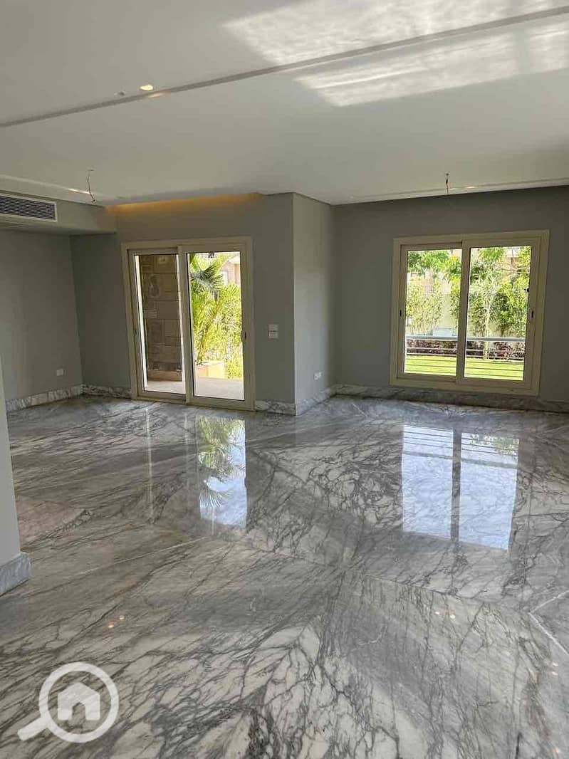 2 d6e2db12-4d6f-455d-af7e-b3f29e1131ce. jpg