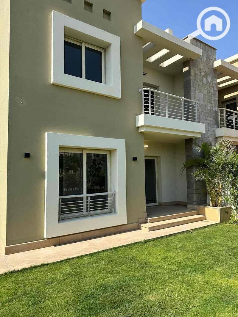 5 b847f7c5-db3d-408e-bb0a-9fde16cbc8c1. jpg