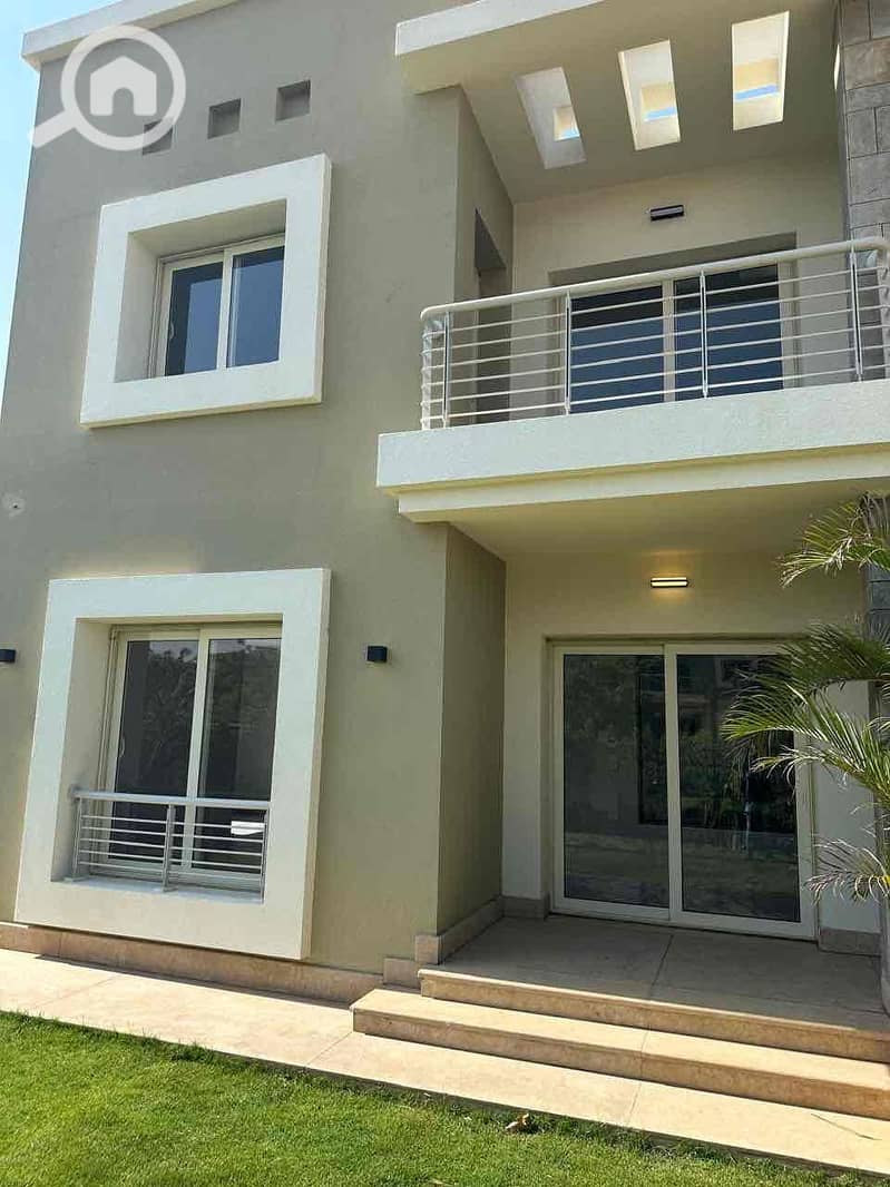 6 e6c55bbf-971d-465b-98a6-c01524a34aa1. jpg