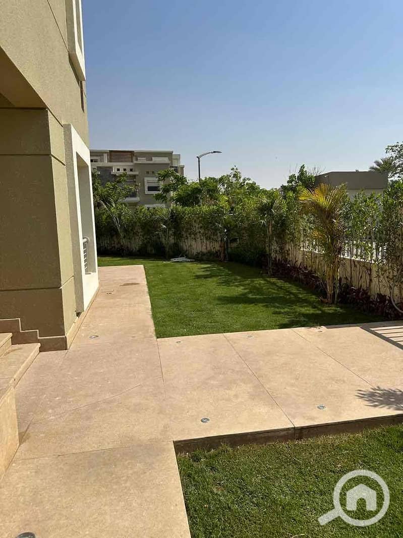 8 4e81b1d0-ad71-444b-becf-1d40c10379fc. jpg