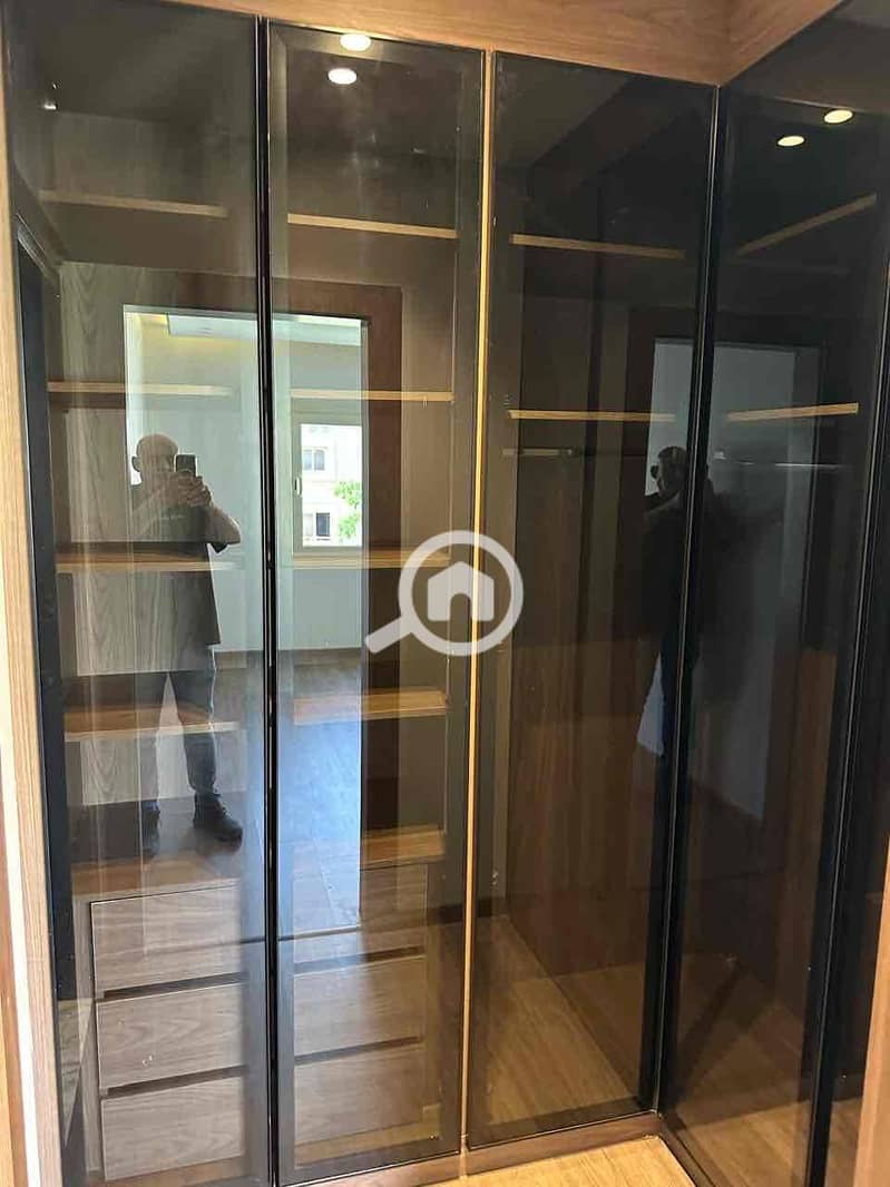 14 ceccc97b-19ac-4931-b280-6d9970cf5723. jpg