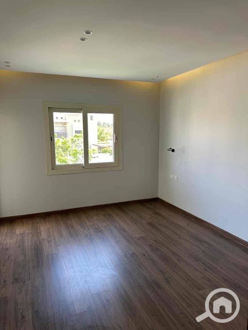 18 21946afd-9c2f-4447-b706-bc78644b1f71. jpg