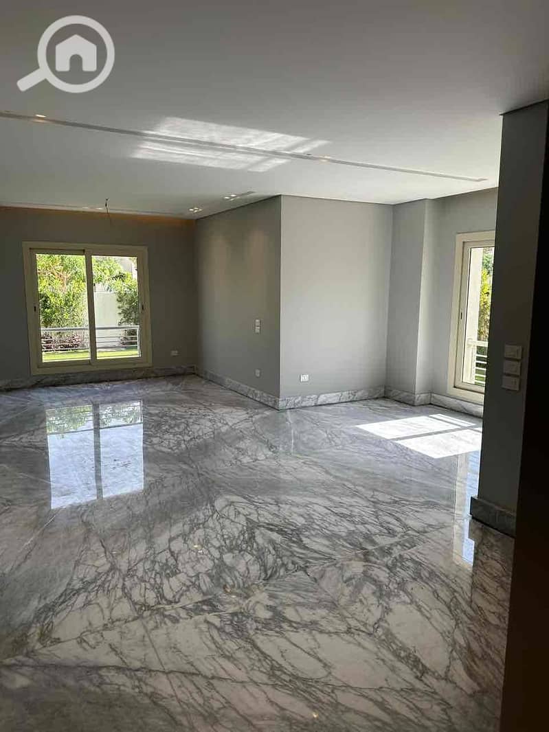 21 a55aa31e-c223-4054-93d8-854e3e23816e. jpg