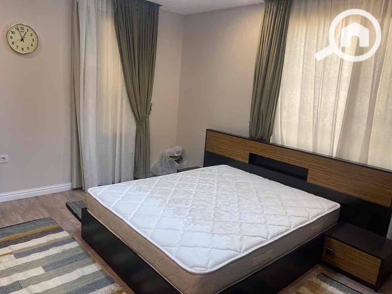 18 2e90cc7e-eb05-471c-9507-713b9ef2f9ec. jpg