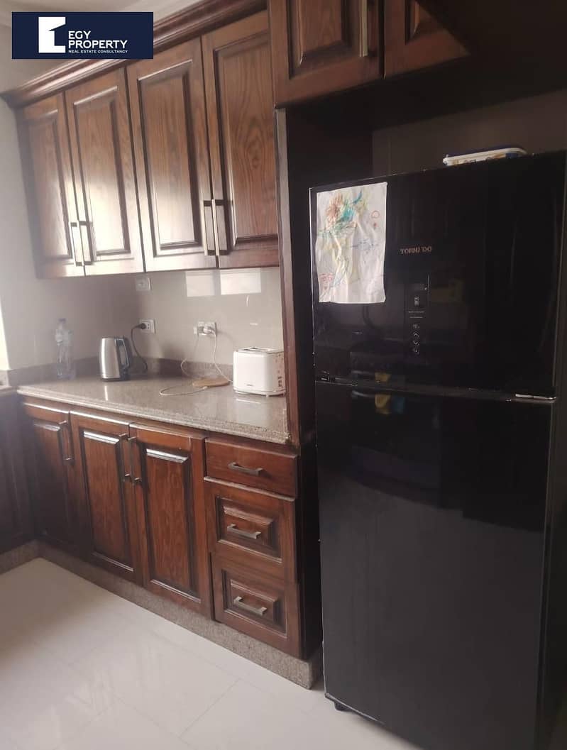 4 _files_92cab3e4-a9d4-448a-be22-9f291e60b927. jpg