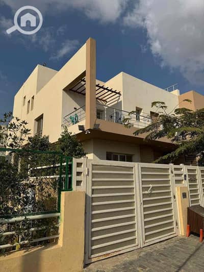 5 Bedroom Villa for Sale in 6th of October, Giza - IMG_3741. jpg 5 Bedroom Villa for Sale in 6th of October, Giza - IMG_3741. jpg