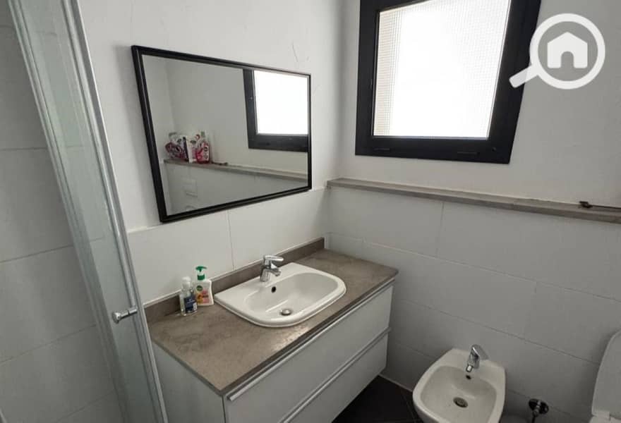 8 2372164c-3a59-4712-b90b-e54d56b1b564. jpg