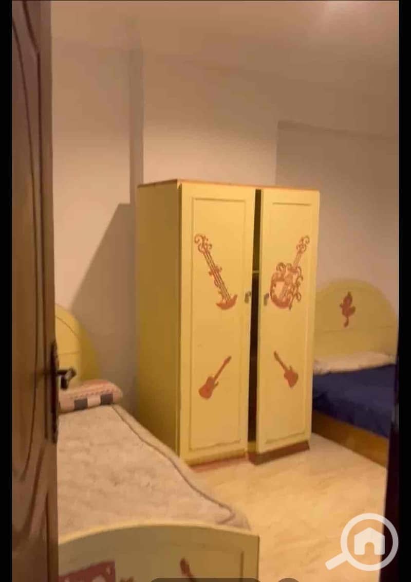 2 e738641b-d60a-44d2-90bb-f4999538a4c4. jpg