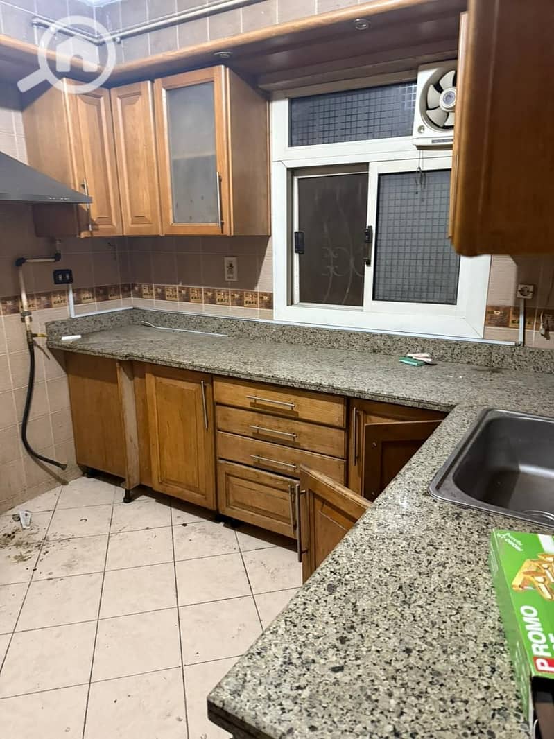 7 8cced8b3-bb92-4559-aa48-166cf0eed74b. jpeg