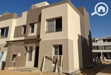 3 Bedroom Townhouse for Sale in New Cairo, Cairo - 40f3ef94-6cfa-4e07-a4d9-b15c40ed39d2. jpg