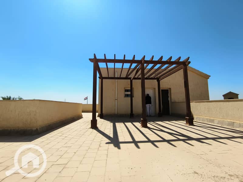 6 817859e1-289b-48fa-bd49-87688ca7d4d7. jpeg