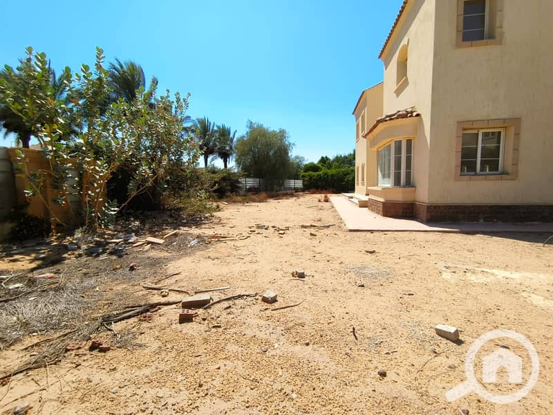 12 1b26037c-1e0e-4f68-af1f-769c426c6a7b. jpeg