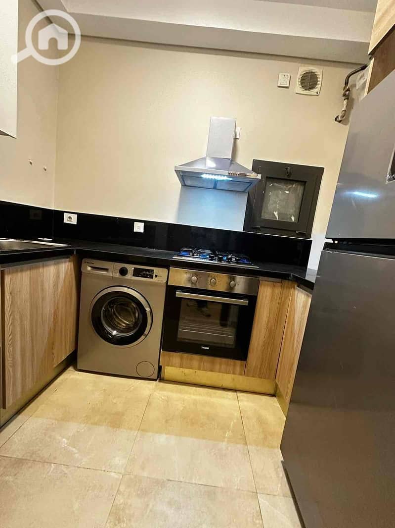 6 3b0120eb-f4bb-4209-99e7-61453ed94b55. jpg