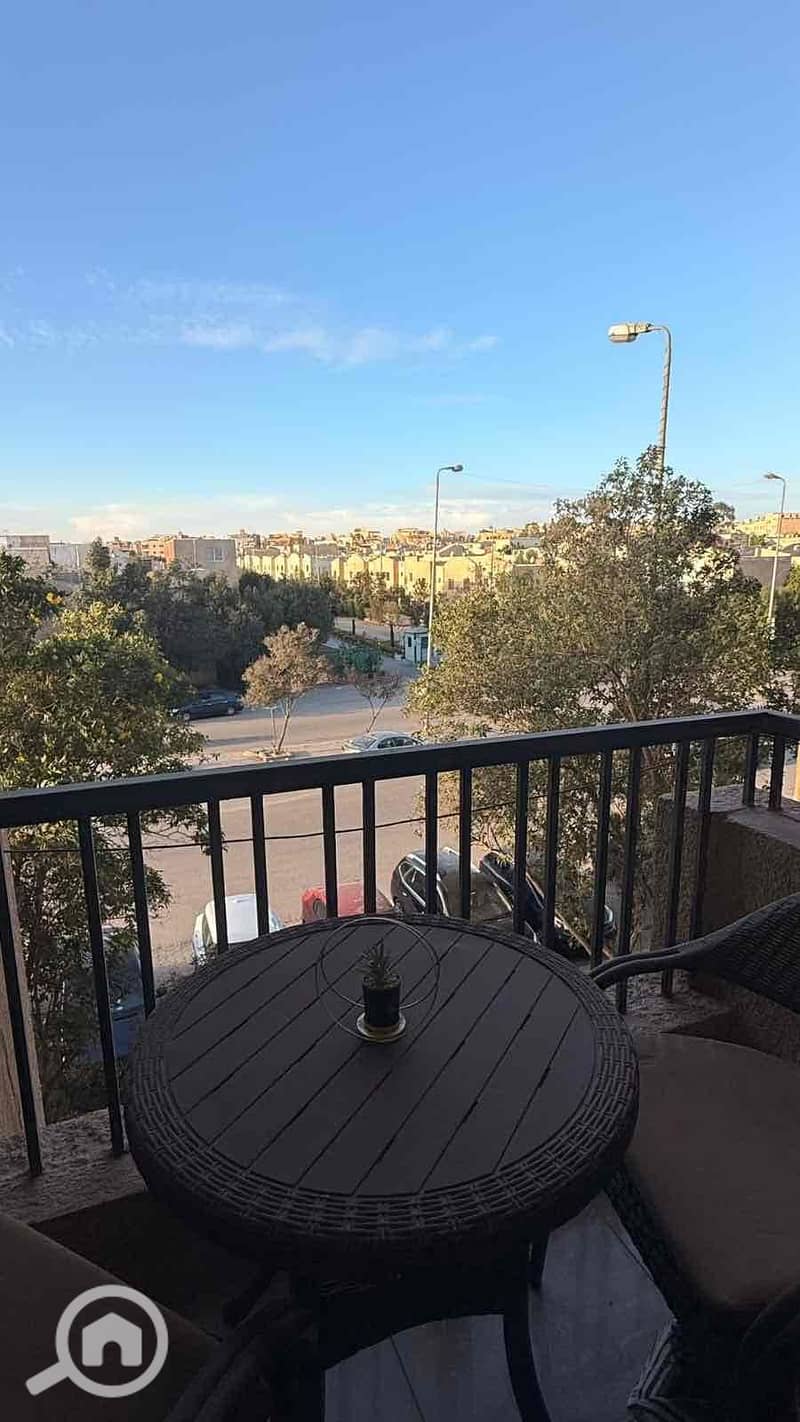 4 e087ac5d-6b6c-40f1-ae6f-5a74d0fba20e. jpg