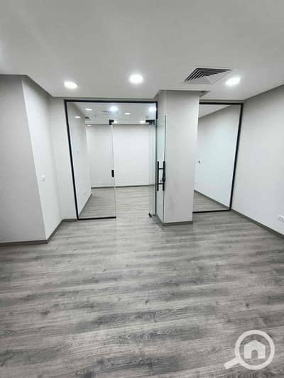 Office for Rent in Sheikh Zayed, Giza - 32b31fe4-904c-4493-bbd9-9b8b2e5b1f52. jpg