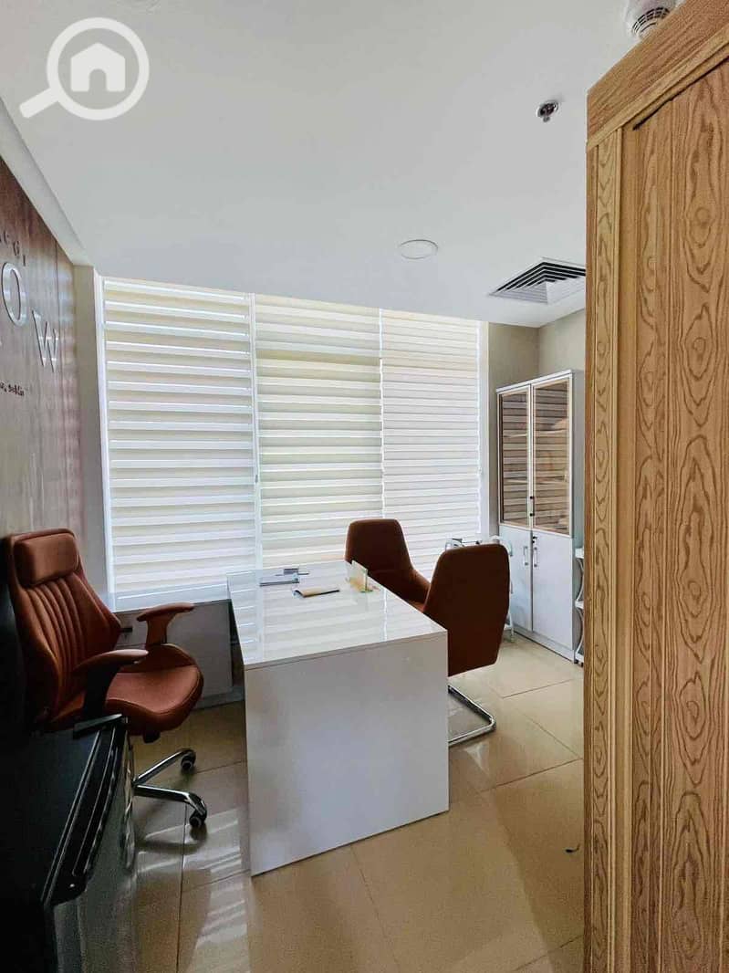 4 1a9371fb-a41d-4b69-bd86-3fd7b5f34aa2. jpg