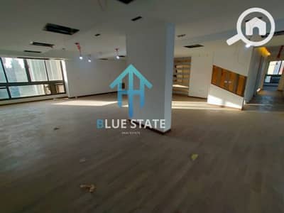 مکتب  للايجار في المعادي، القاهرة - مكتب إداري للايجار مساحته 550 متر في موقع هام في المعادي سعره 350 الف