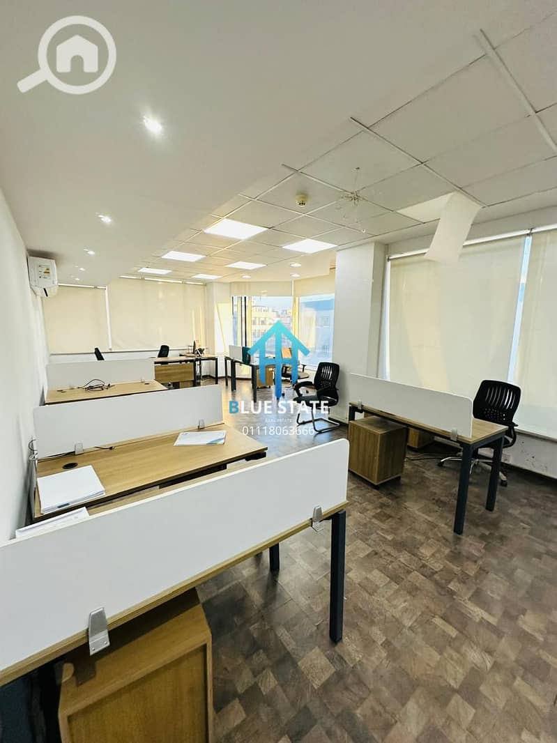 3 01118063666 (5). png