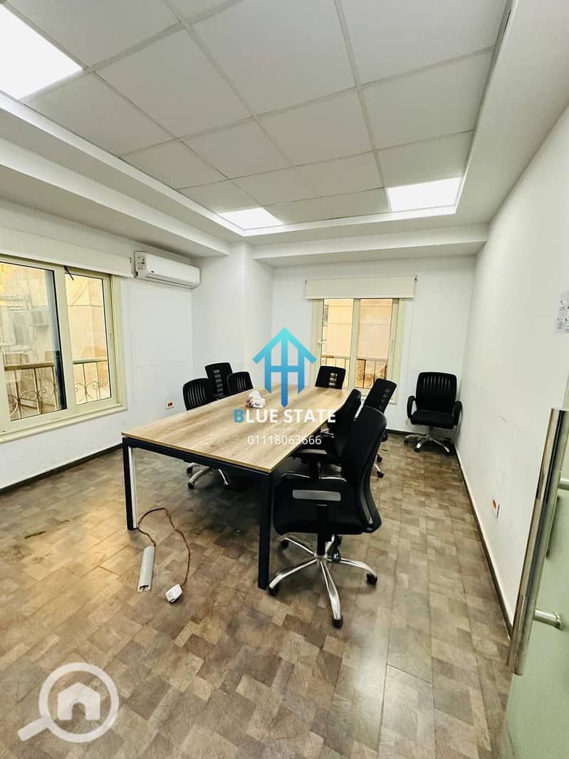 4 01118063666 (7). png