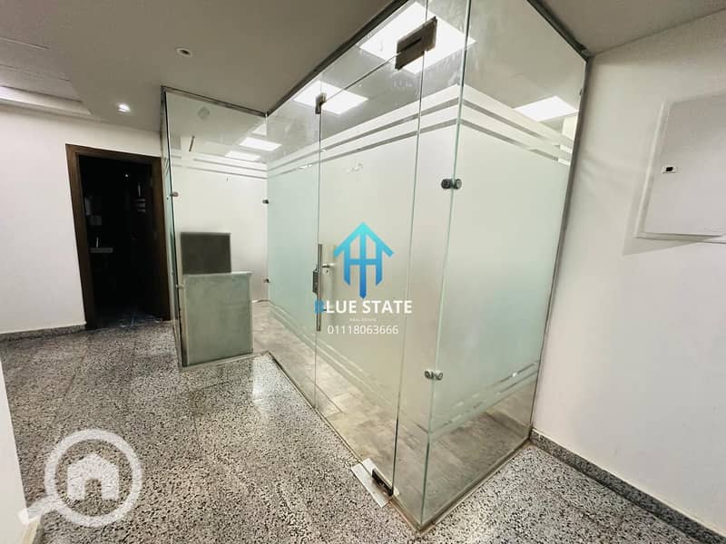 9 01118063666 (2). png