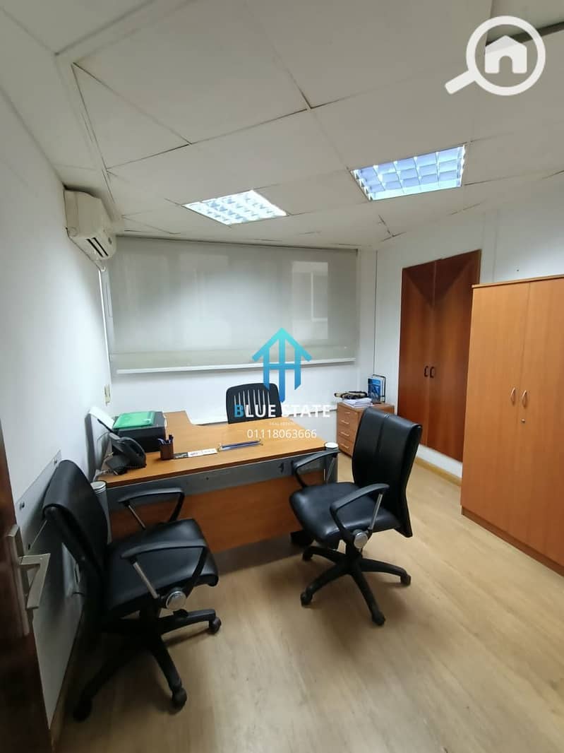 12 01118063666 (14). png