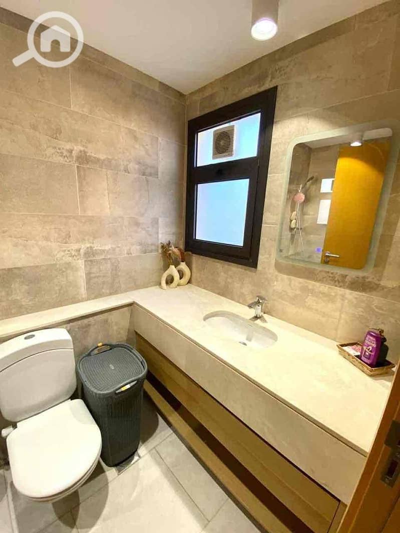 4 763d7668-074a-4f45-8752-ac36303519c1. jpg