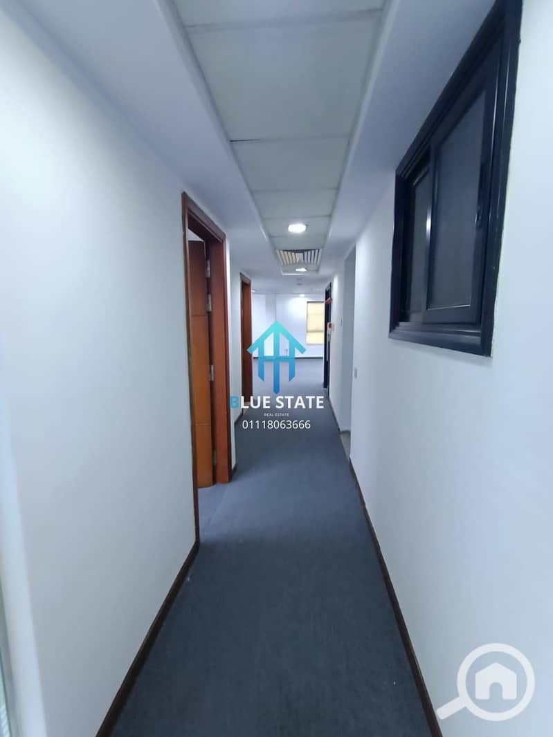 5 01118063666 (3). png