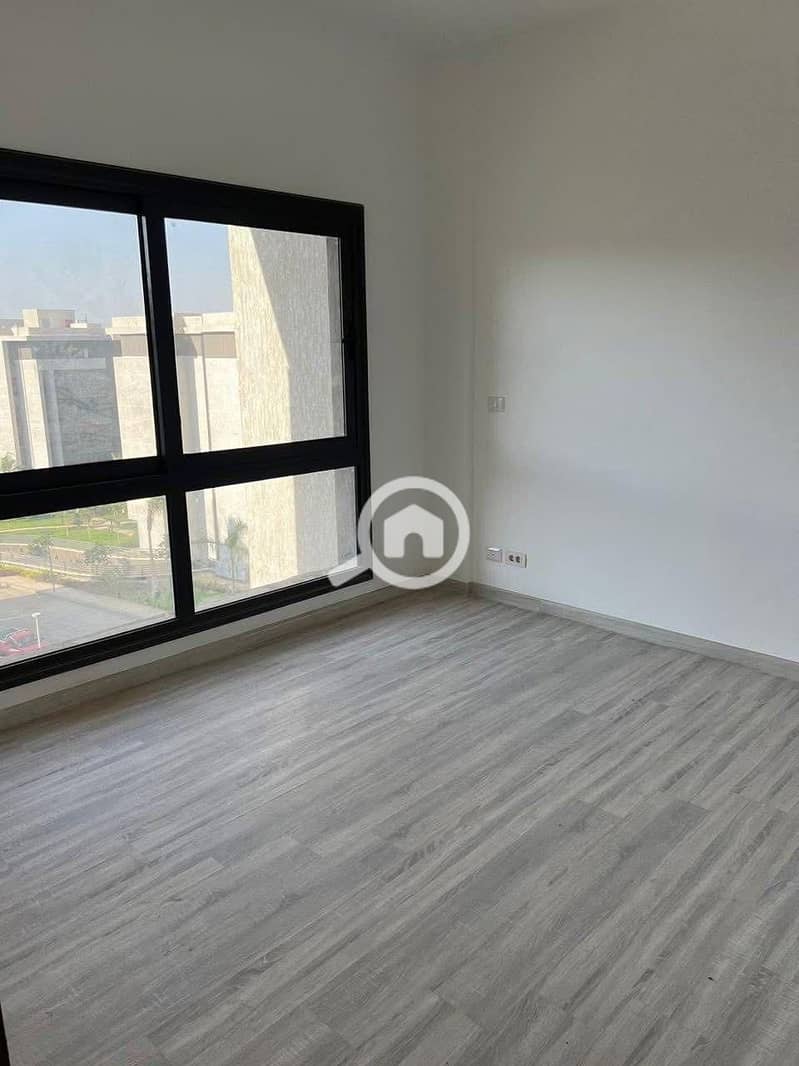 5 WhatsApp Image 2026-01-06 at 1.05. 01 PM (1). jpeg