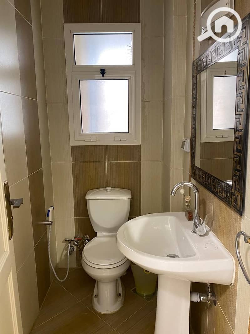 5 bf69916f-03b6-491e-ad0b-4bbd9c03c3cd. jpg