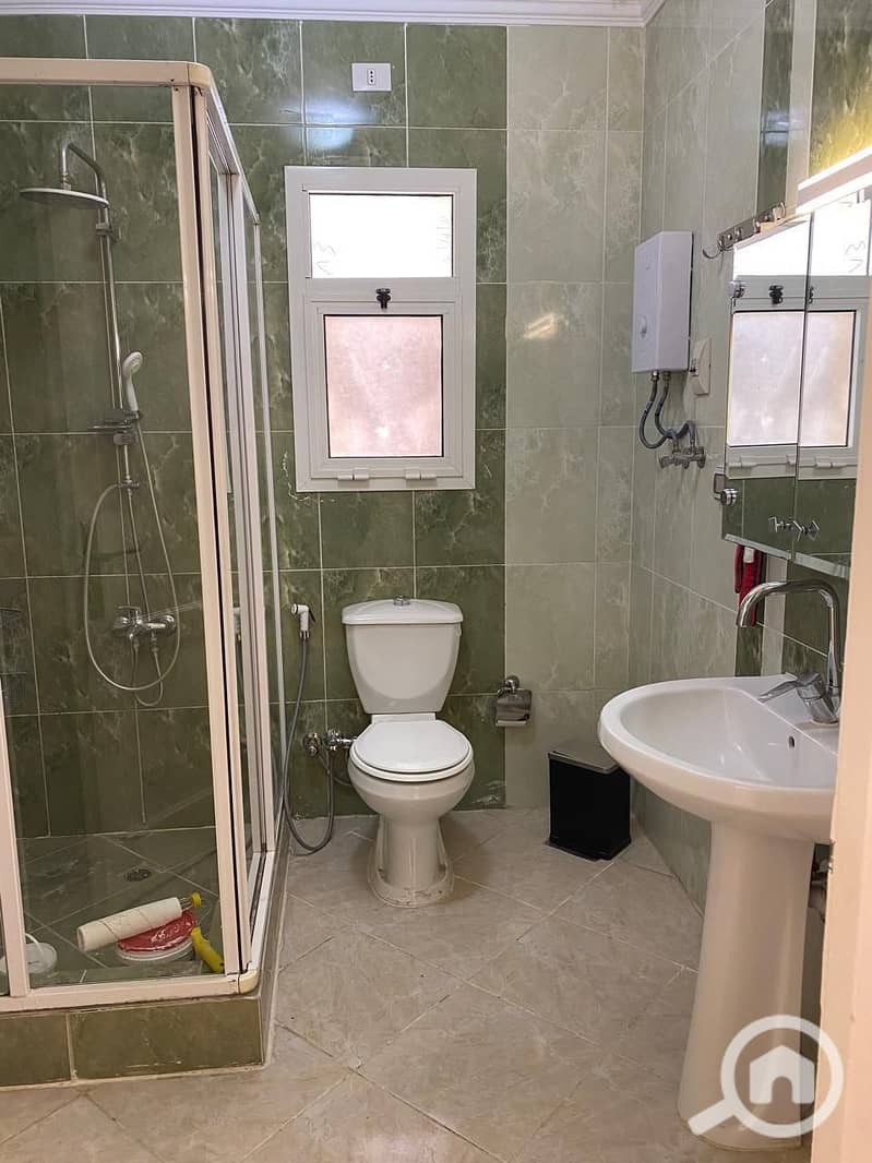 8 fb05218c-a439-4ed0-b557-fea02f46df03. jpg