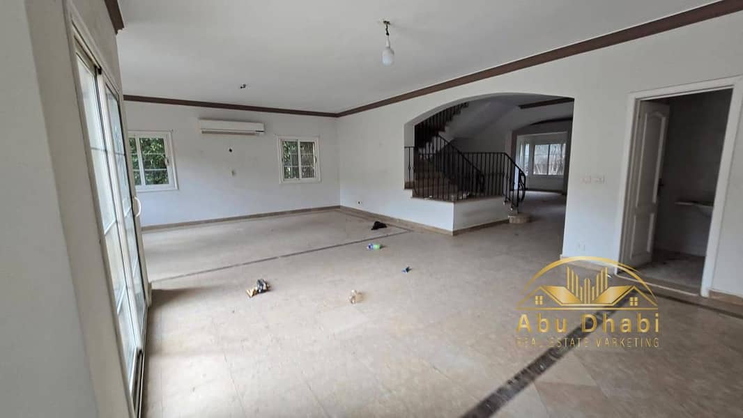 4 e4917bc6-22a1-46c5-8405-68b0c40270eb. jpg