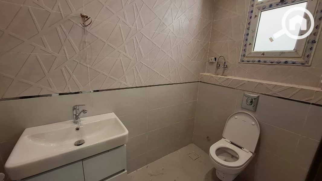 3 WhatsApp Image 2026-01-06 at 00.37. 31 (2). jpeg