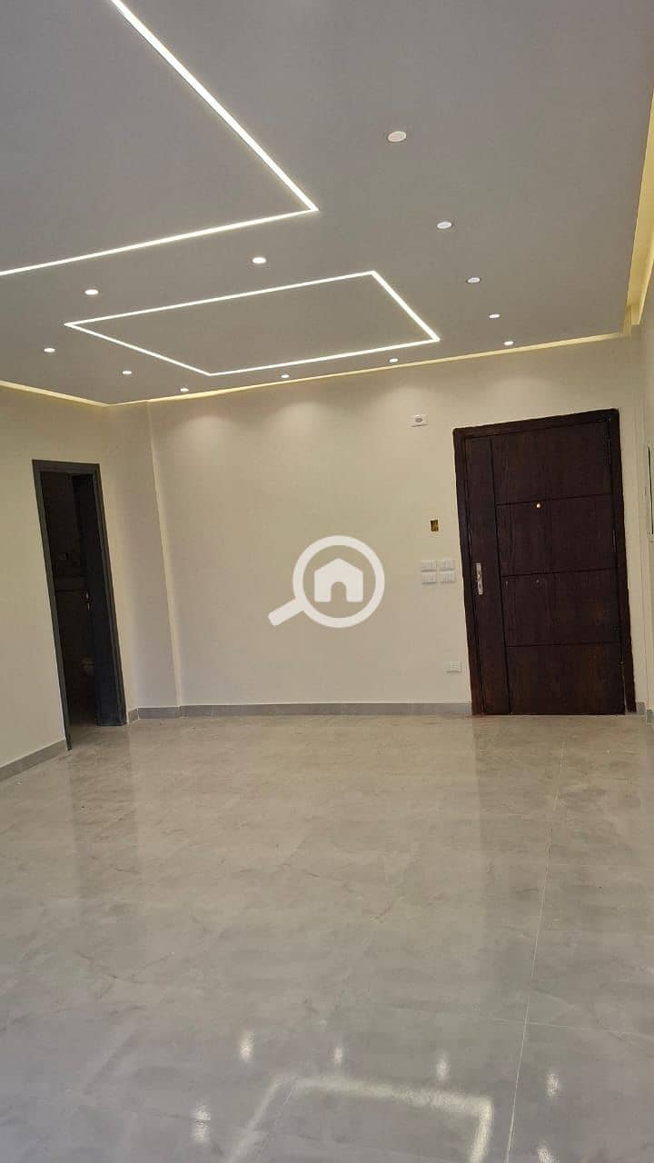 7 WhatsApp Image 2026-01-06 at 00.37. 32 (2). jpeg