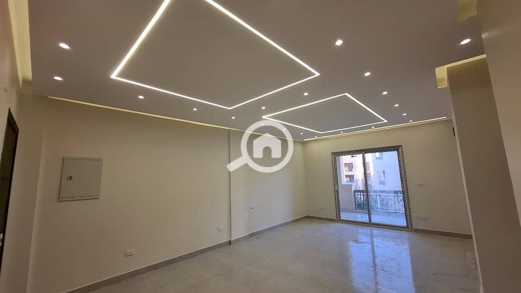 12 WhatsApp Image 2026-01-06 at 00.37. 32. jpeg