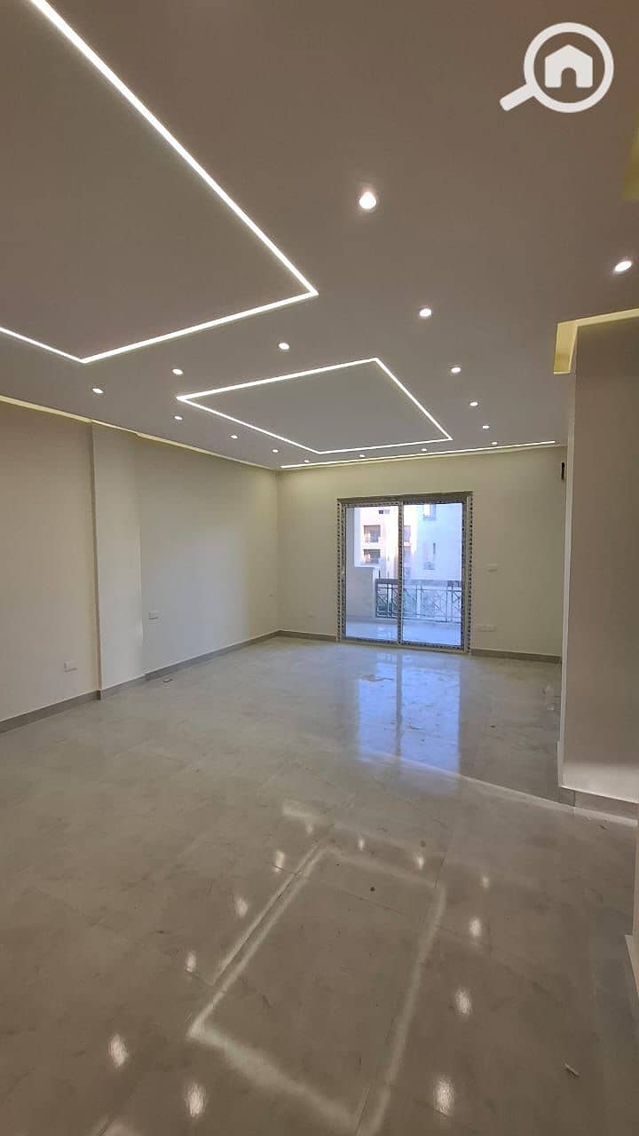 18 WhatsApp Image 2026-01-06 at 00.37. 34 (1). jpeg