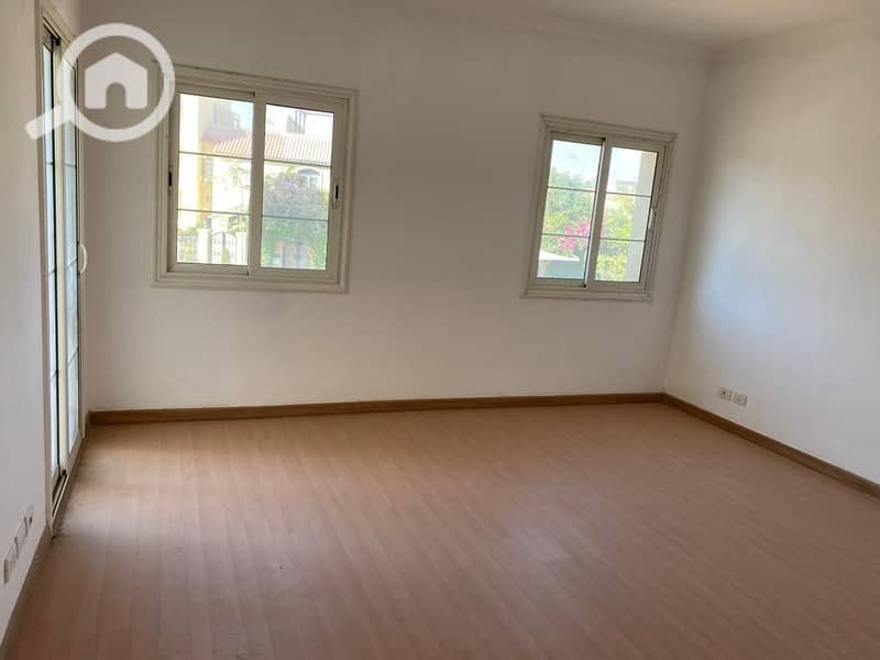 7 aaeb1295-17f3-44a2-b127-8c68dc8f5b0d. jpg