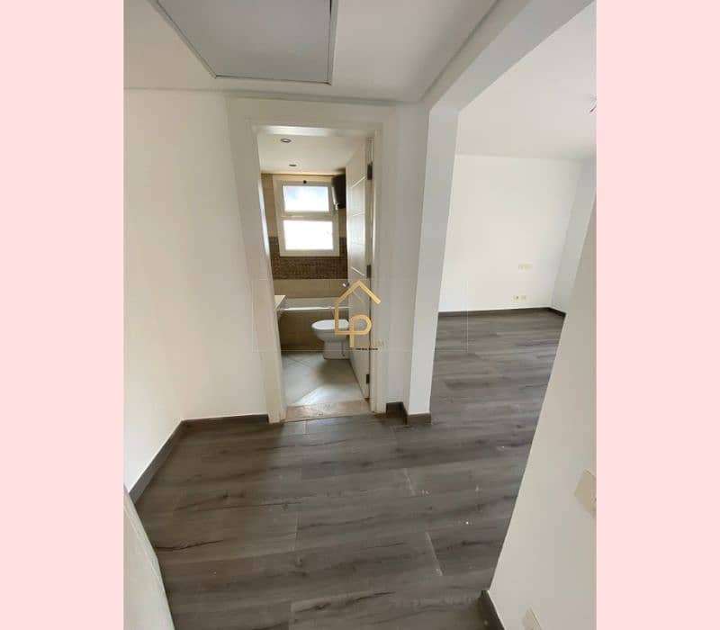 5 WhatsApp Image 2025-12-31 at 3.36. 22 PM (2). jpg